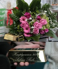 Strahlende Gewinnerin - Kundin von GROSS-Werkzeuge KG gewinnt 20.000 Euro in Gold